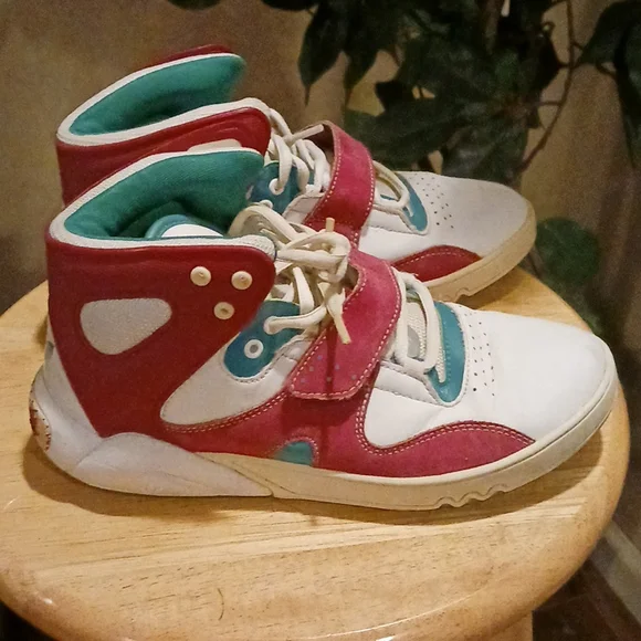 Adidas Round house Mid J sneakers big girl sz5 - Picture 2 of 6